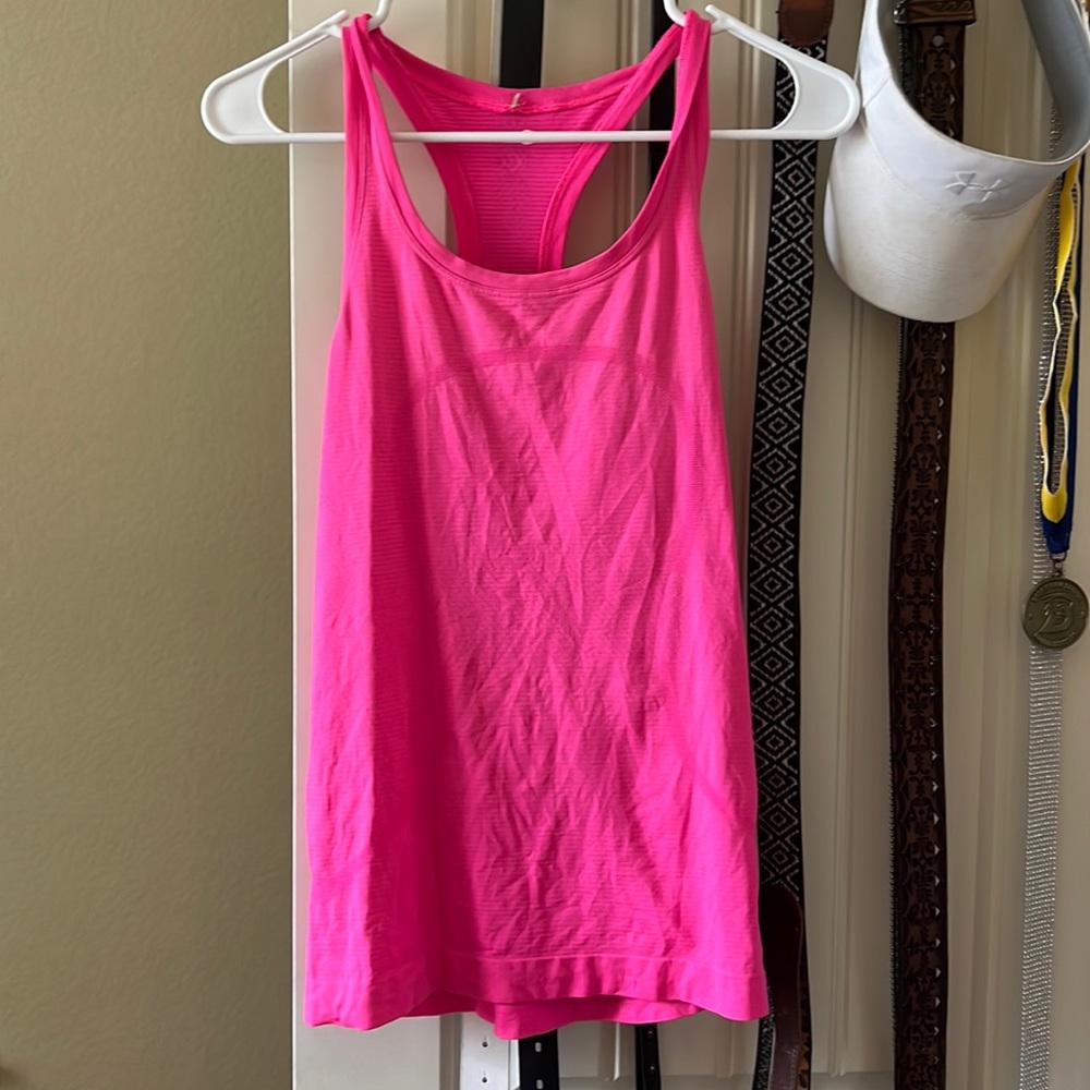 Pink lululemon tank